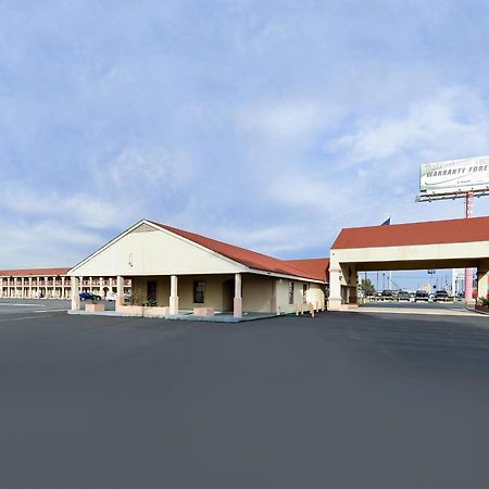 Americas Best Value Inn Conroe Esterno foto
